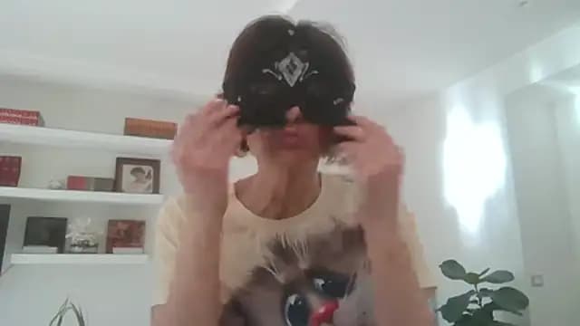 HelenTiAscolta live cam