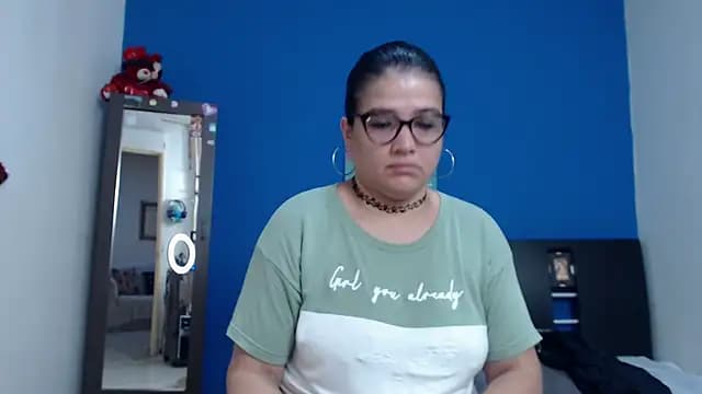 GlendaStarx live cam