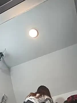 BelleVivianne live cam