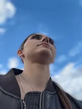 AnitaFly live cam