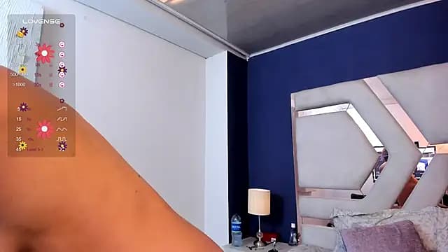Sara_Evaanns live cam