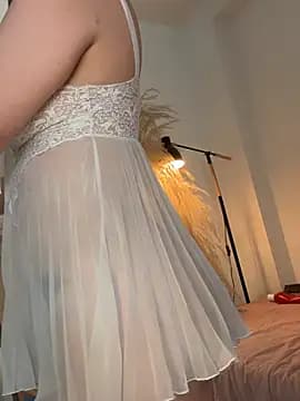 Viictoria-Jones live cam