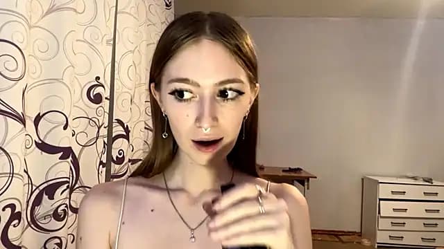 BrianneFarabee live cam