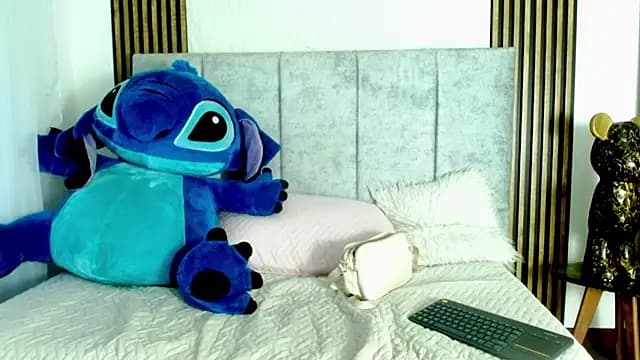 demonkiss28 live cam