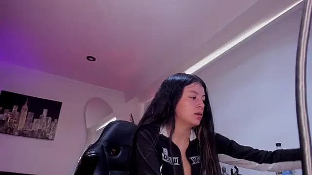 Meghan320 live cam