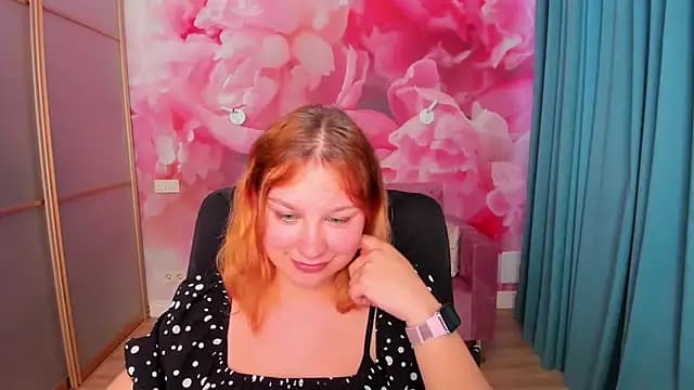 AngelinaLow live cam