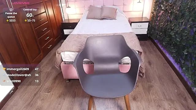 MoriahStorm live cam