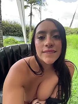 JuliettaGmz live cam