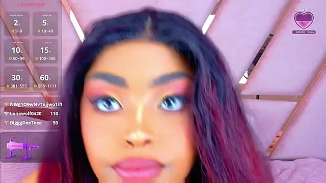 TiannahGlow live cam