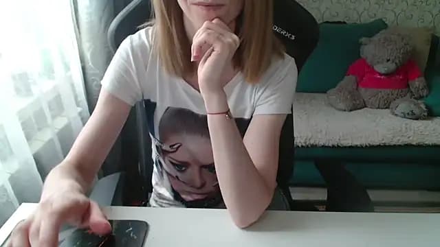 -Millamanka live cam on Stripchat