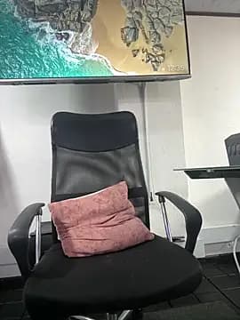 Amy_Kiitty_ live cam