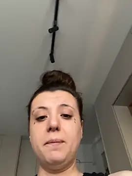 bunnythetailor live cam
