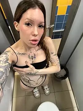 StreetCelebrity live cam