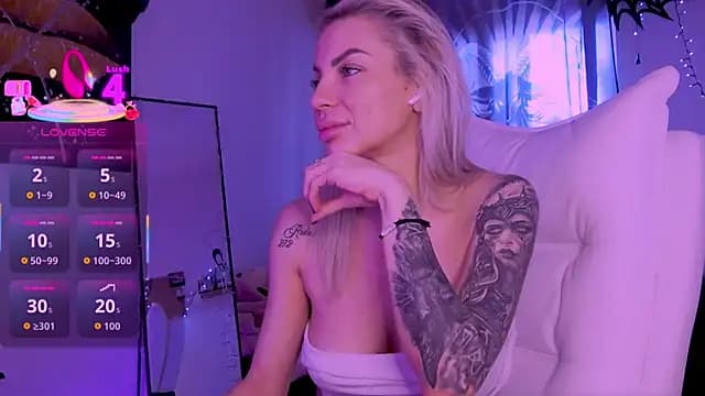 GoddessNyxLuxuria live cam