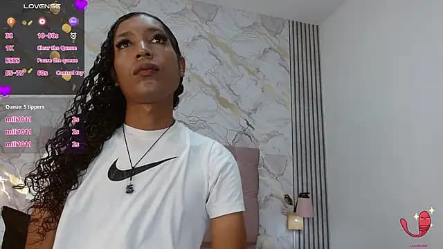 Mia_Hiills live cam