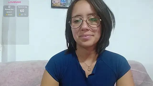 LunaaMorena live cam