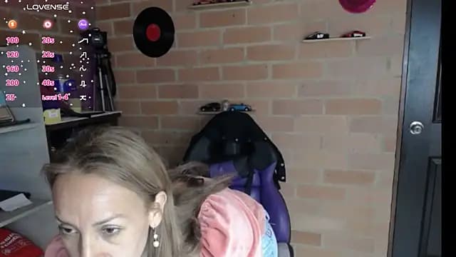 cristin_doll_ live cam