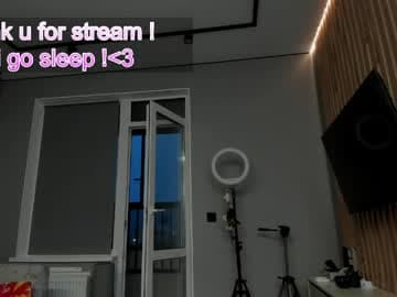 Lily 3 live cam