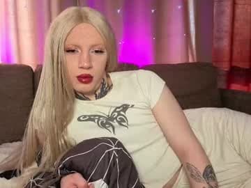 Lolit INDEPENDENT MODEL live cam