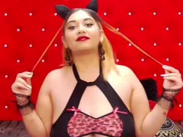 Bella live cam