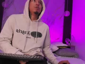 Shatta Zowy 3 live cam