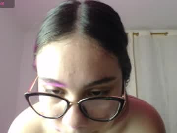 _moon_rosee live cam