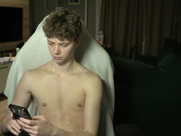 Oliverprivate is open live cam