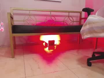 Adri Gomez live cam