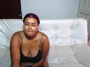 aisha_stacey0410 live cam