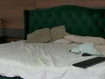 Alice new tits boobs bigboobs bigtits gaming nerd curvy bbl live cam