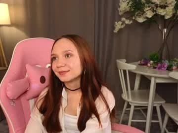 Kira live cam