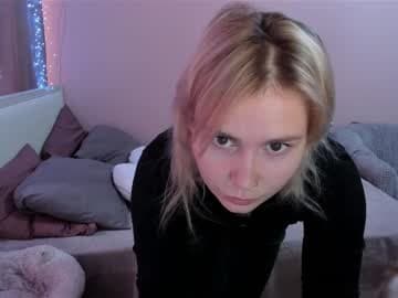 work schedule Mondays and Thursdays from 12 00 - 18 00 GMT 3 live cam