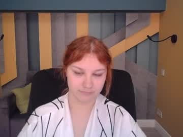 AngelinaLow live cam