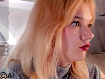 Anny TUE-SAT 9-16 PM live cam