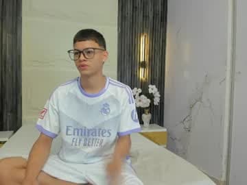 apolo_jonnes live cam