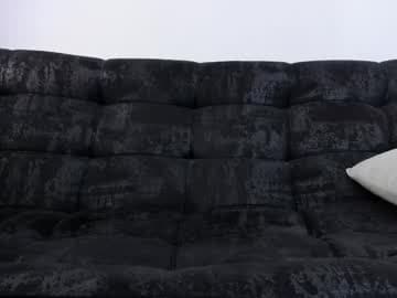 Apolo Klein live cam