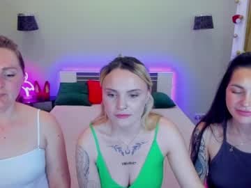Lili and Mila live cam