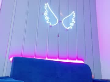 ATENEA ROLDAN live cam