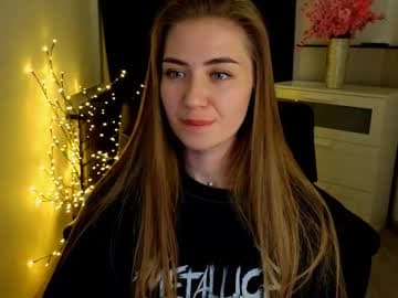 aurora_evil live cam