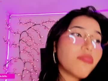 Bella live cam