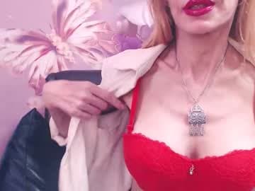 blond_pussy_ live cam