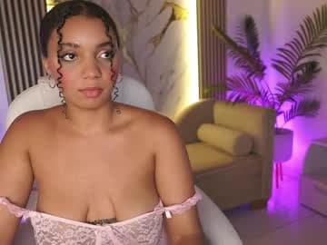 Briana Lane live cam