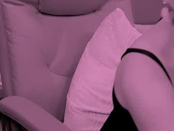 Queen of nerds live cam