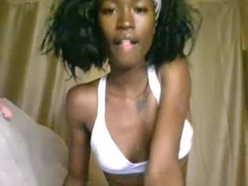chroe22 live cam