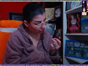 cuminmenowbby live cam