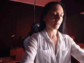 Tori Strong live cam