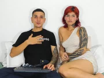 Nicolle And Julian independent model live cam