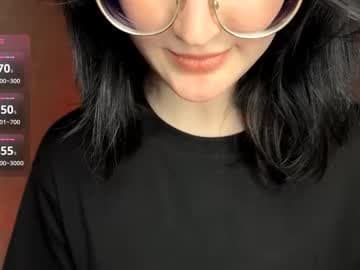 Annie PVT IS OPEN live cam