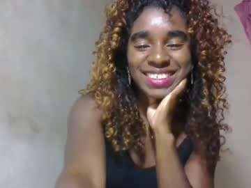 elina981 live cam