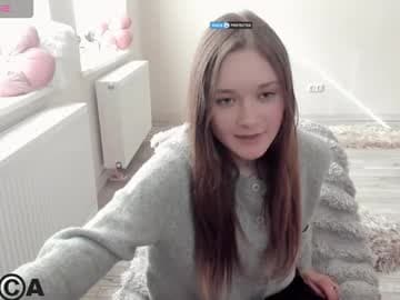 elina_x live cam